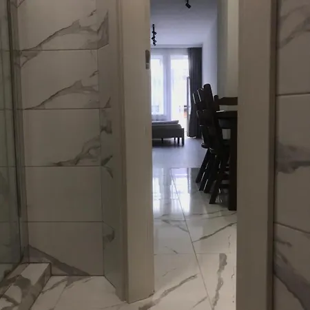 фурманська, 3 *