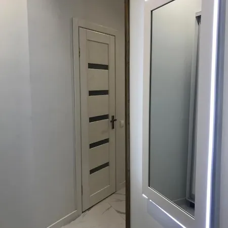 фурманська, 3 *