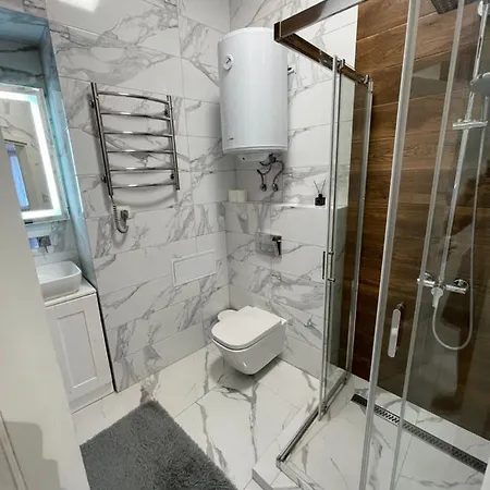 Daire фурманська, 3 *