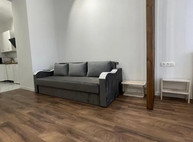 фурманська, 3 إلفيف