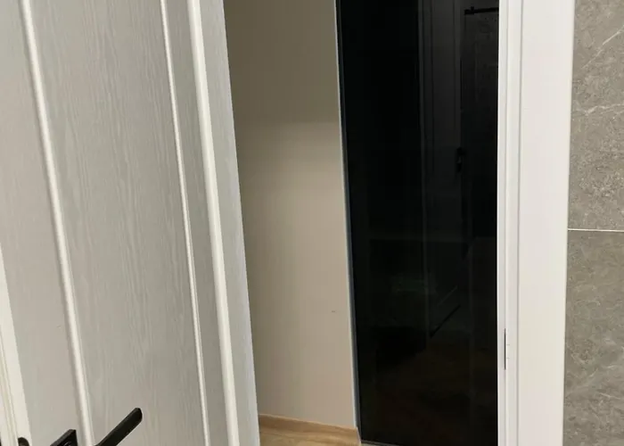 фурманська, 3 * إلفيف